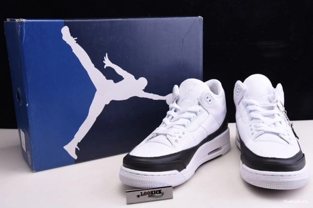 One Kick 3 FRAGMENT JORDAN AIR DA3595-100 0818